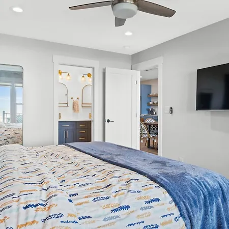 Cake By The Ocean Ocean Front Home Fully Renovated Custom Finishes